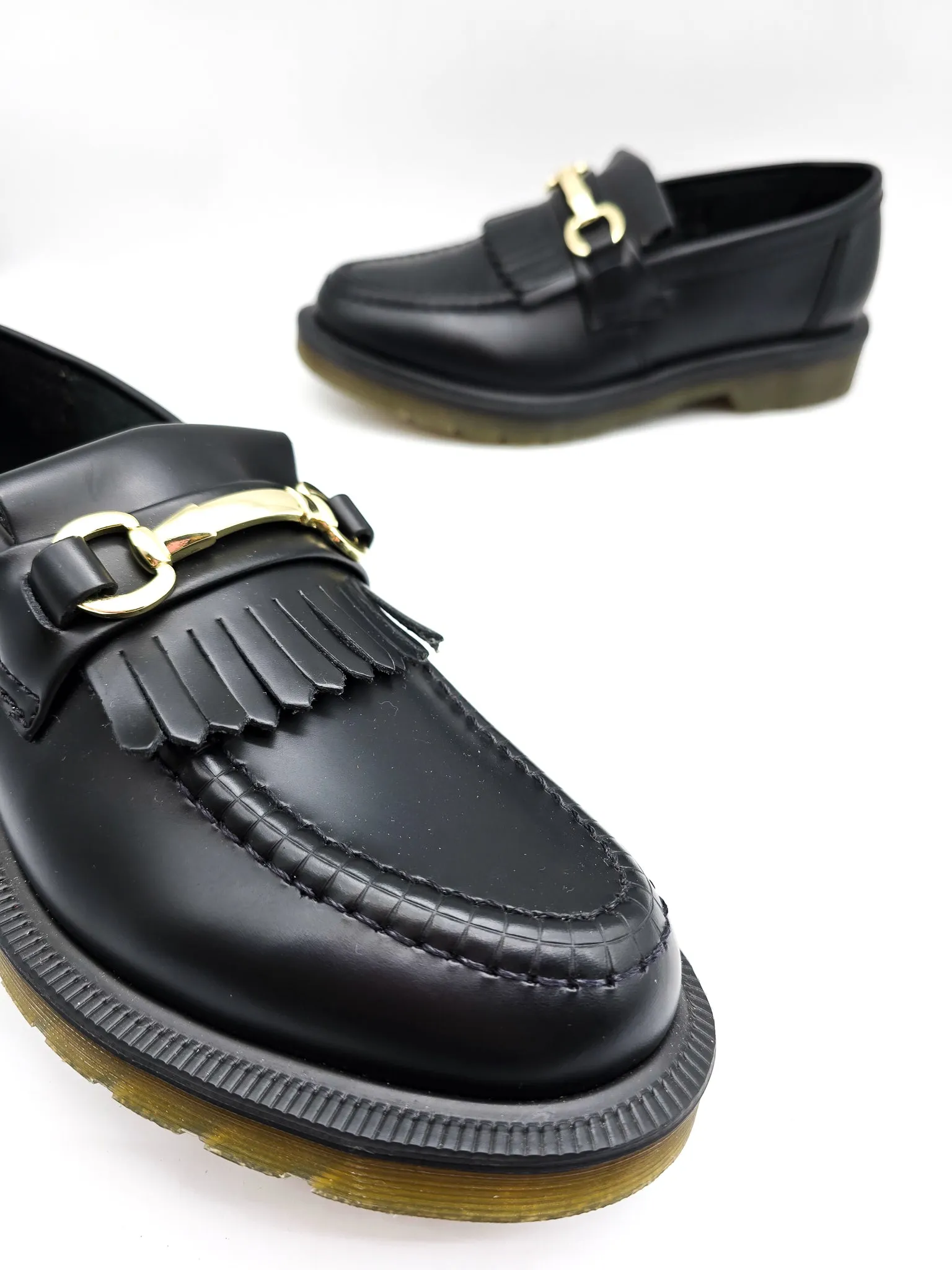 DR. MARTENS ADRIAN SNAFFLE BLACK SMOOTH