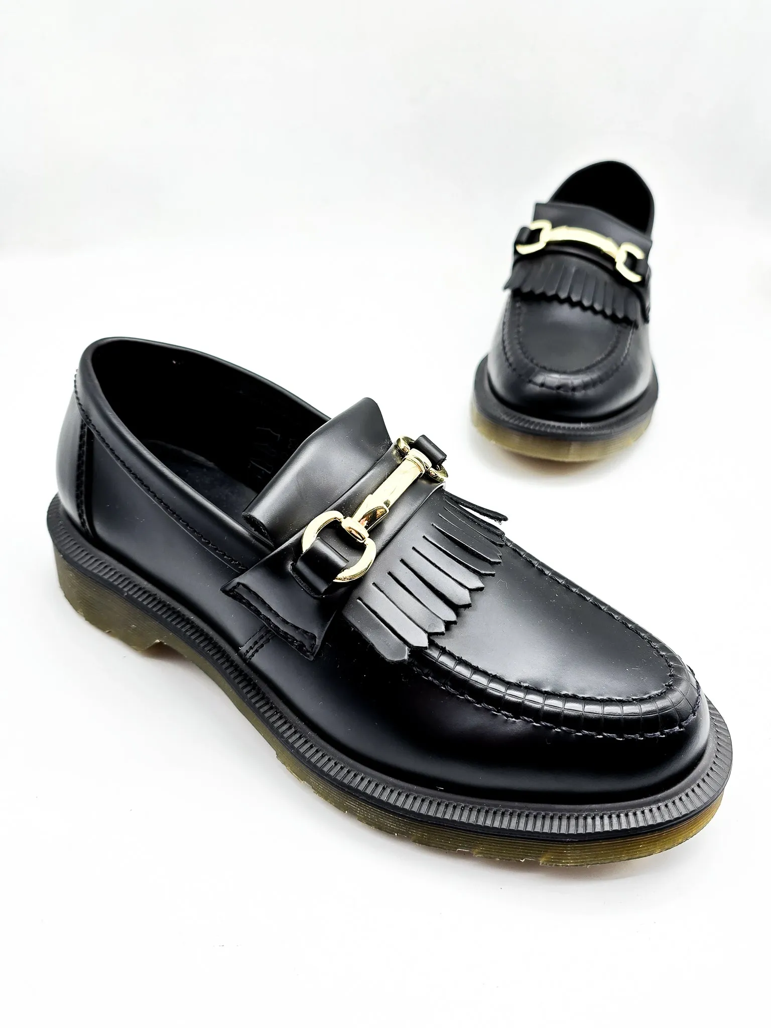 DR. MARTENS ADRIAN SNAFFLE BLACK SMOOTH